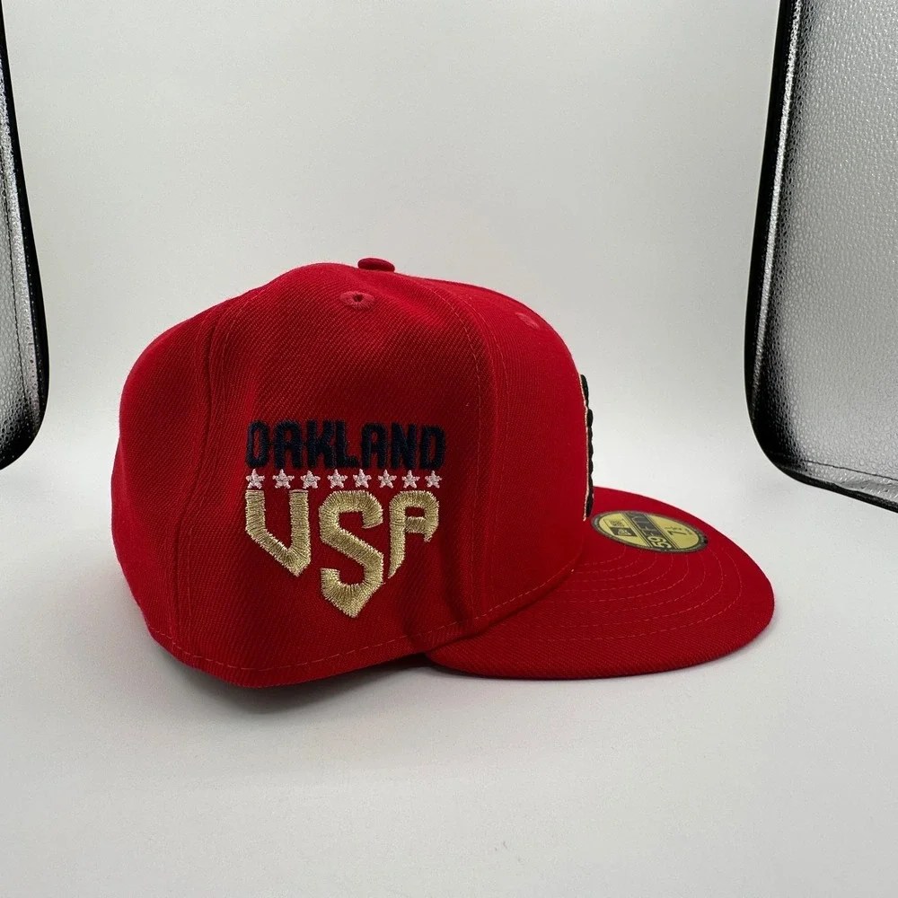 Oakland Athletics New Era Fourth of July 59FIFTY Fitted Hat Size 7 1/2 Red NEW